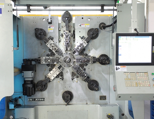 Taiwan computer forming machine